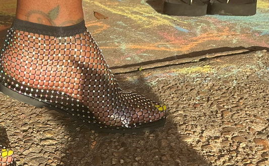 Rhinestone decor mesh swim shoe